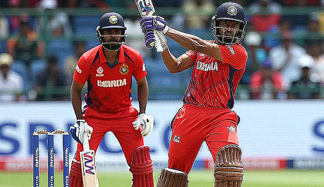 ফ্র্যাঞ্চাইজি লিগের ছায়ায় বাংলাদেশের ঘরোয়া ক্রিকেট: বিপিএলের তারকারা যেখানে হারিয়ে যান ফ্র্যাঞ্চাইজি লিগের ছায়ায় বাংলাদেশের ঘরোয়া ক্রিকেট: বিপিএলের তারকারা যেখানে হারিয়ে যান